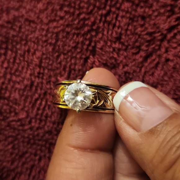 Hawaiin ring size 7.5 - Picture 1 of 7